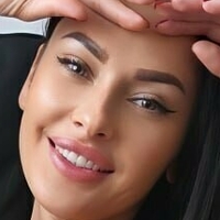 акани вайфу Голая