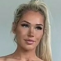 алекс пейдж мур Голая