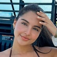 Александра Вильянуэва Голая