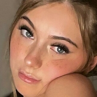 Алексис Хух Голая
