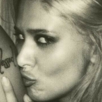 Алекспейдж Мур Голая