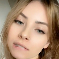 Алайн Уиз Джунипер Голая