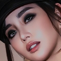 Алодия Госенгфиао Голая