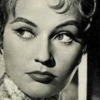 Аналия Гаде Голая