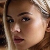 Анджела Паскевич Голая