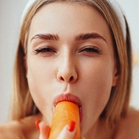 Анна Клингенберг Голая