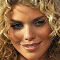 Анна Линн Браун Голая