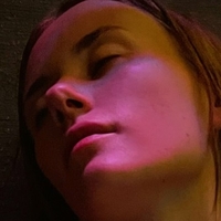 Анна Голая