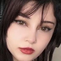 Ббэнгелову Голая