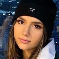 Бела Фернандес Голая