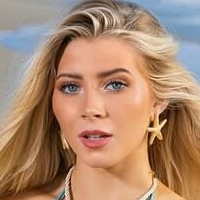 Белла Лин Голая