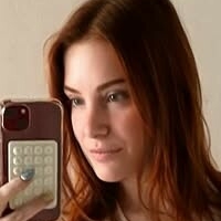 Бри Эссриг Голая