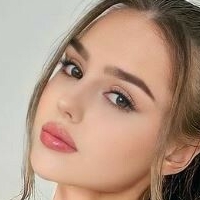 Бан Маска Чокри Голая