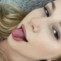 Карлоттадрэ Голая