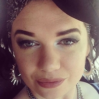 Кэтрин Шарплс Голая