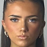 чейз таоми Голая