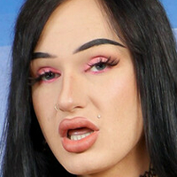 Коко Далия Голая