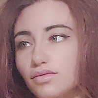 Дейзийлевд Голая