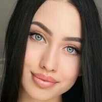 Делия Малкова Голая