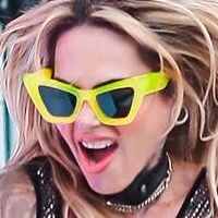 Джей Си Каца Вернек Голая