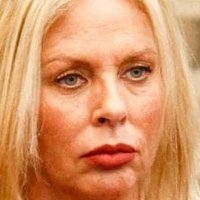 Эла Вебер Голая
