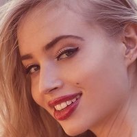 Элизабет Феррара Голая