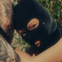 Элли Дингс Голая
