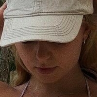 элли Голая