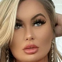 Элвиса Дедич Голая