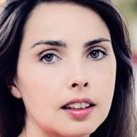 Эмили Казенав Голая