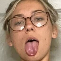 эмилли уиллис18 Голая