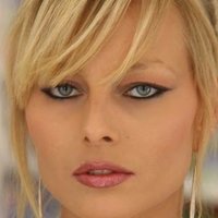 Франциска Юнгер Голая