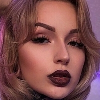 фрибомпенблонди Голая