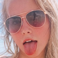 Хейли и Кендра Голая