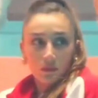 Ханде Баладин Голая