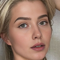 Ханна Янсен Голая