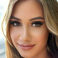 Ханна Хайкс Голая