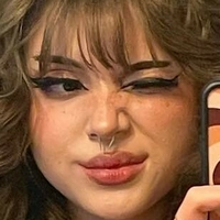 хеллбэйбив Голая