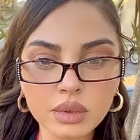 Илобэйби Голая