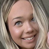 Иззи Бэйб Голая