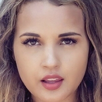 Джесса Бриз Голая