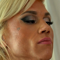 Юлия Фоери Голая