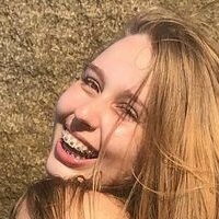 Юлия Оливейра Циммер Голая