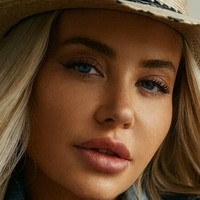 Карис Лондон Фри Голая