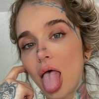 Кэти Холлоу Голая