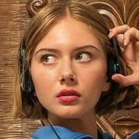 Кейра Лотан Голая