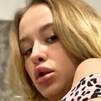 кикиюнни Голая