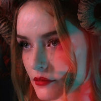кораллулу Голая