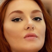 Лейси Леннон Голая