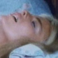 Лара Гриллс Голая